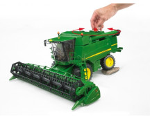 John Deere maaidorsmachine T670i John Deere maaidorsmachine T670i
