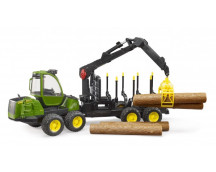 John Deere 1210E houttransport met kraan