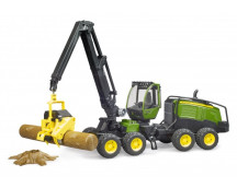 John Deere 1270 G oogster met boomstam John Deere 1270 G oogster met boomstam