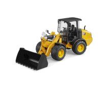 CAT compacte knikwiellader
