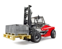 Linde HT160 vorkheftruck met pallet en boxen Linde HT160 vorkheftruck met pallet en boxen