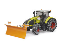 Claas Axion 950 met sneeuwkettingen en ploegblad