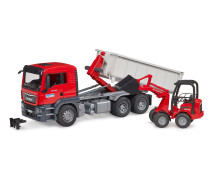 MAN TGS met rolcontainer en Schaffer compacte lader 2630