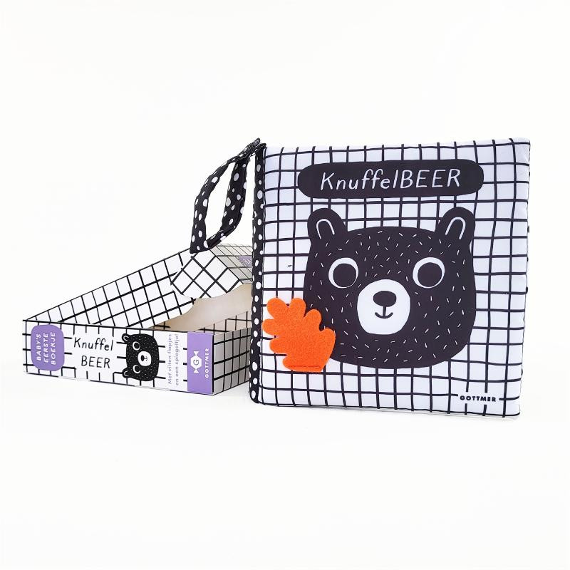 KnuffelBEER – baby’s eerste stoffen boekje KnuffelBEER – baby’s eerste stoffen boekje
