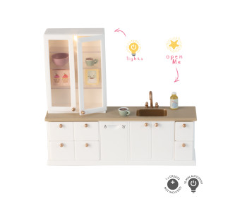 Set - Keuken met vitrinekast