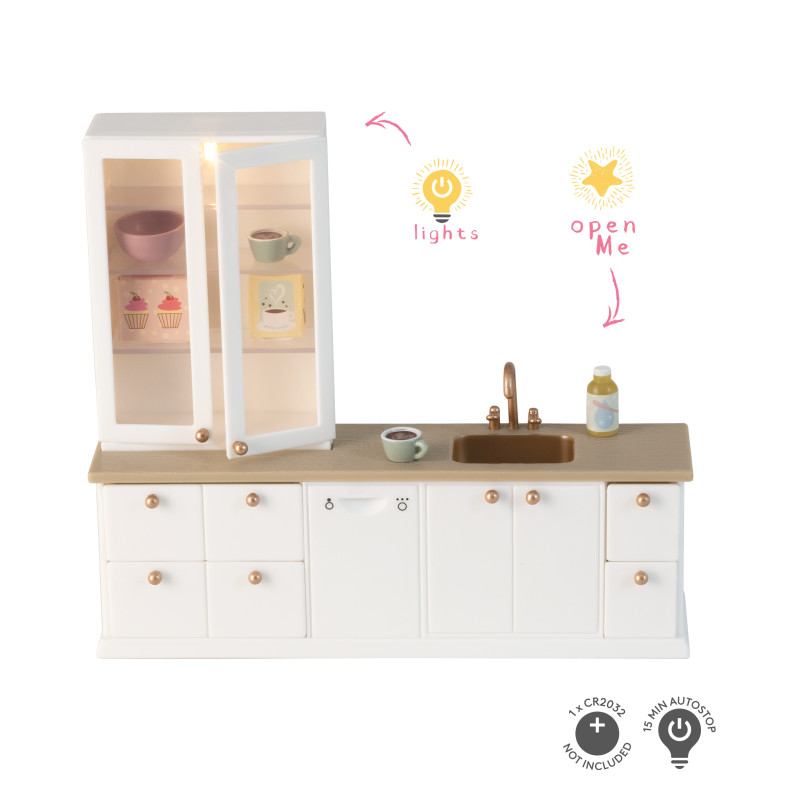 Set - Keuken met vitrinekast Set - Keuken met vitrinekast