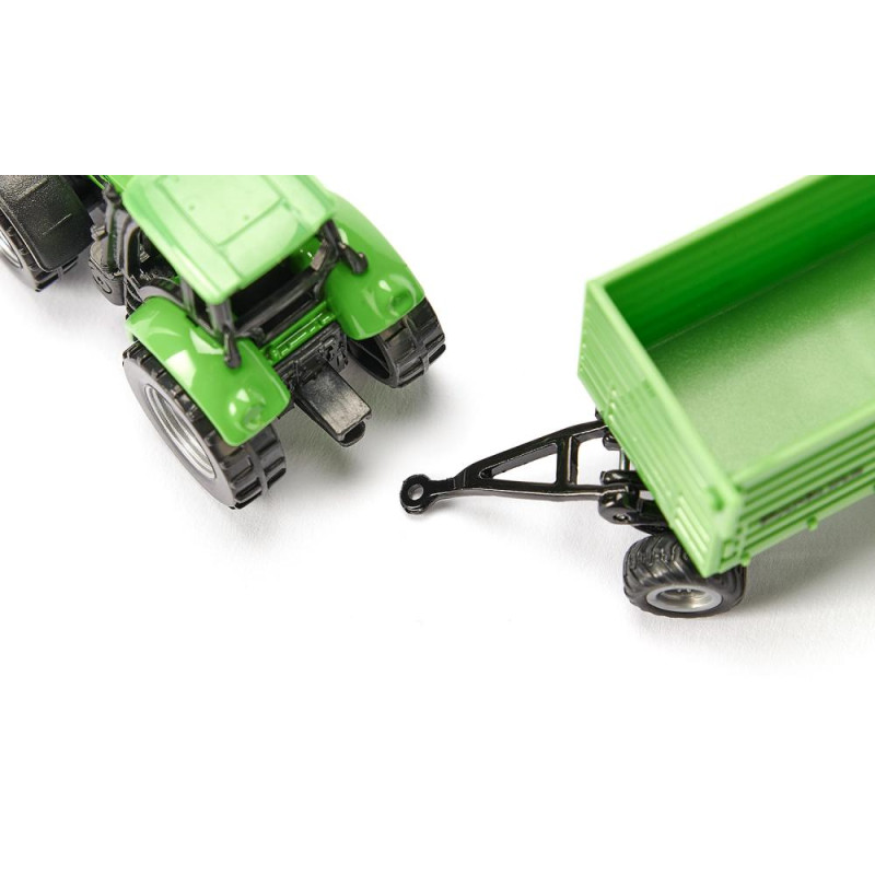 Deutz-Fahr met Fortuna aanhanger Deutz-Fahr met Fortuna aanhanger