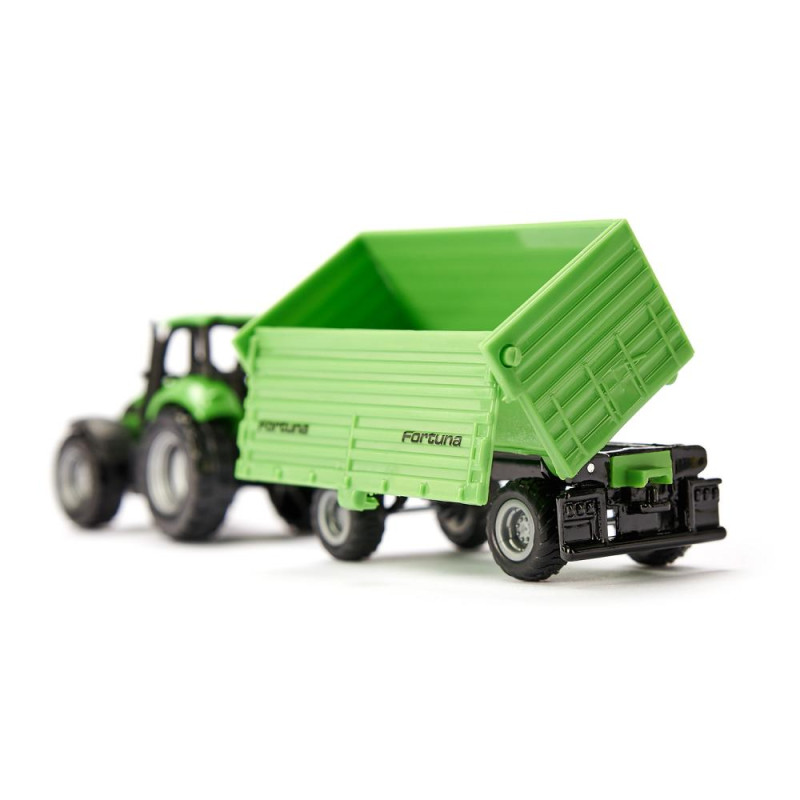 Deutz-Fahr met Fortuna aanhanger Deutz-Fahr met Fortuna aanhanger