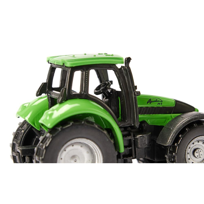 Deutz-Fahr met Fortuna aanhanger Deutz-Fahr met Fortuna aanhanger