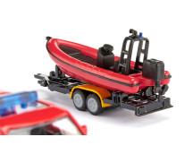 Brandweerwagen Land Rover Defender met reddingsboot
Brandweerwagen Land Rover Defender met reddingsboot
