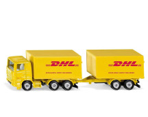 Vrachtwagen met DHL-aanhanger