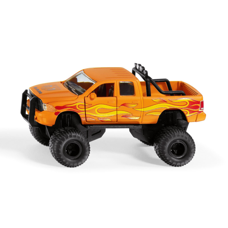 RAM 1500 met ballon banden (1:50) RAM 1500 met ballon banden (1:50)