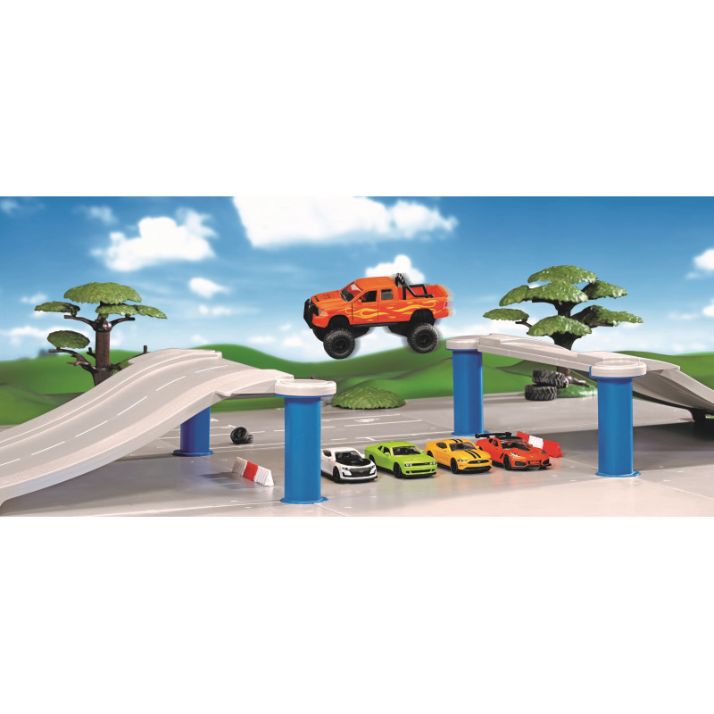 RAM 1500 met ballon banden (1:50) RAM 1500 met ballon banden (1:50)
