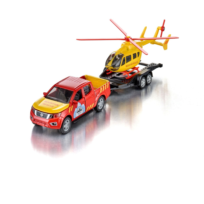 Nissan Navara met helicopter