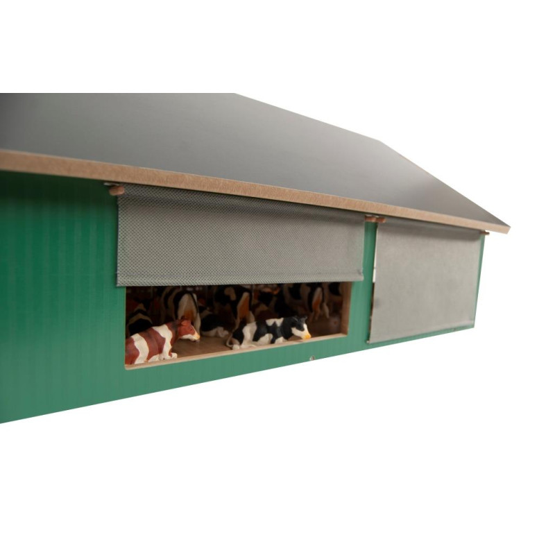 Stal met 4x windbreekgaas (1:32) Stal met 4x windbreekgaas (1:32)