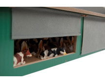 Stal met 4x windbreekgaas (1:32) Stal met 4x windbreekgaas (1:32)