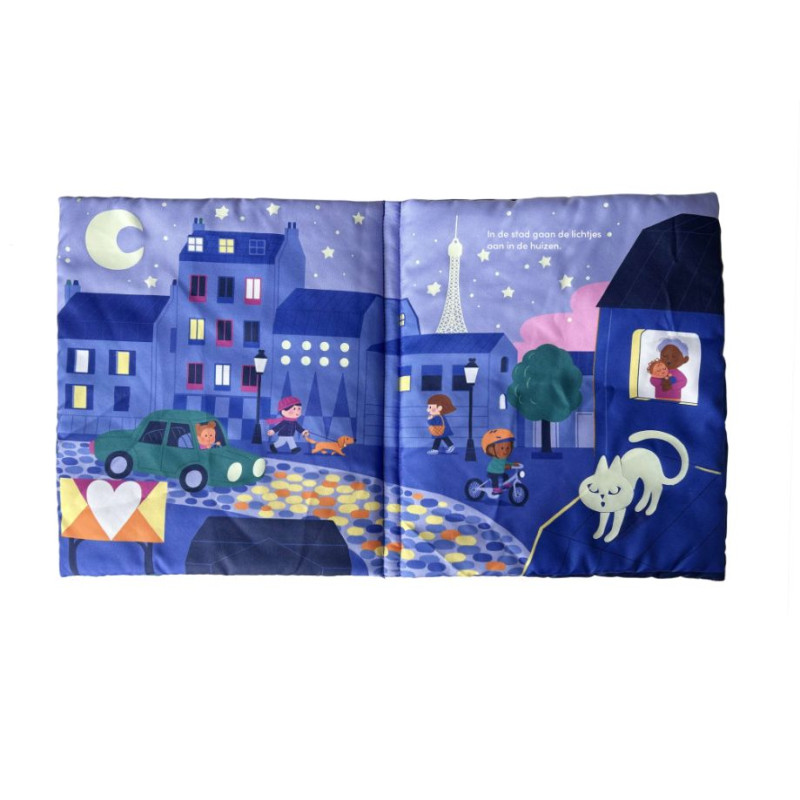 Slaap lekker (stoffen boek met glow in the dark-effect)