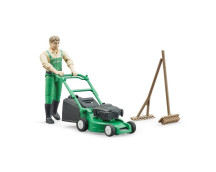 BWorld tuinman met grasmaaier BWorld tuinman met grasmaaier