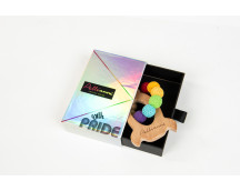 Houten rammelaar raket (regenboog) Houten rammelaar raket (regenboog)