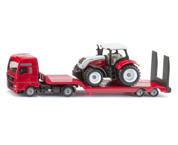 MAN Truck met Steyr Tractor