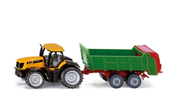 JCB met Strautmann mestverspreider